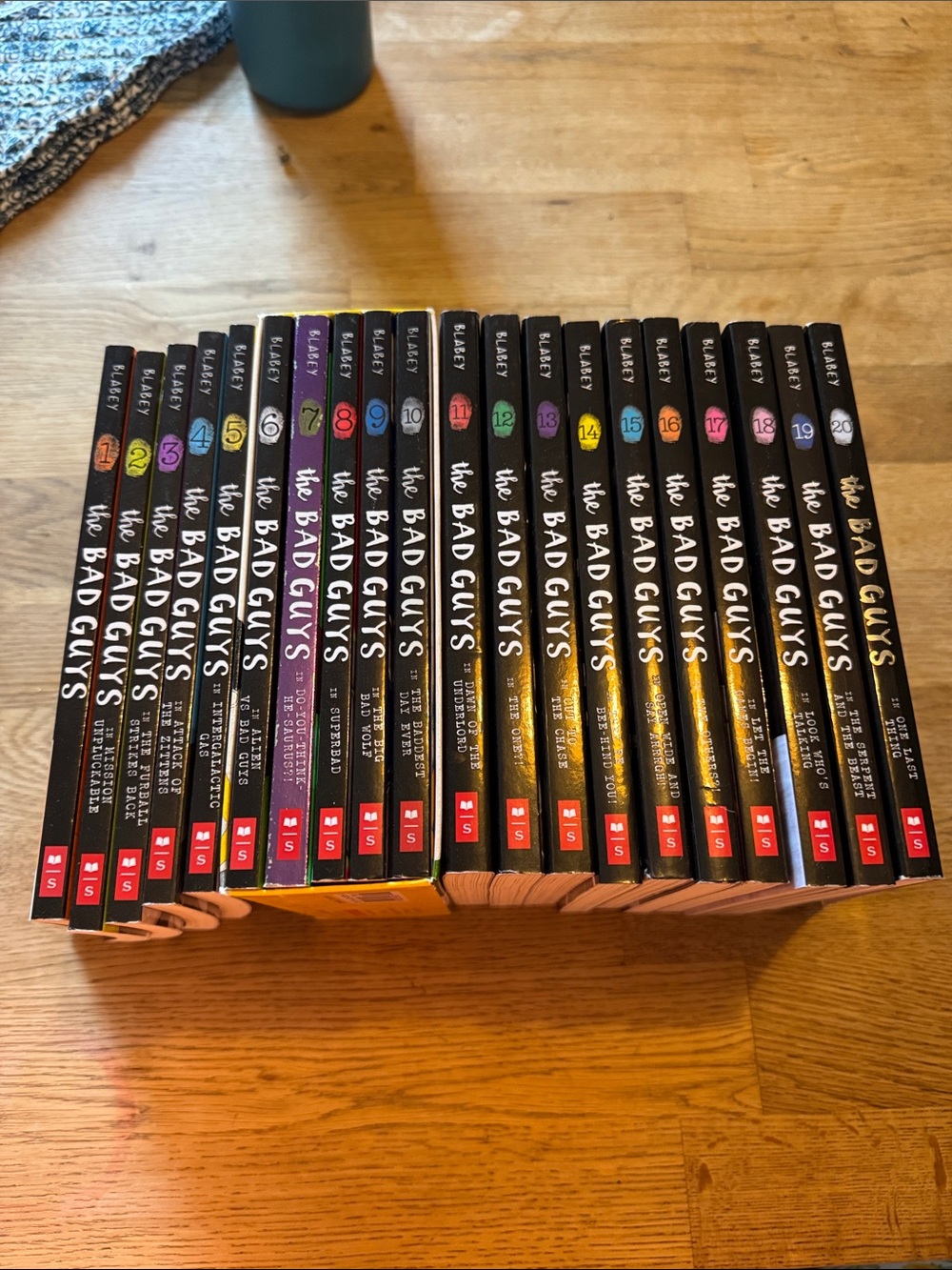 EUC The Bad Guys Complete Book Set - Black Spine Collection #1-20